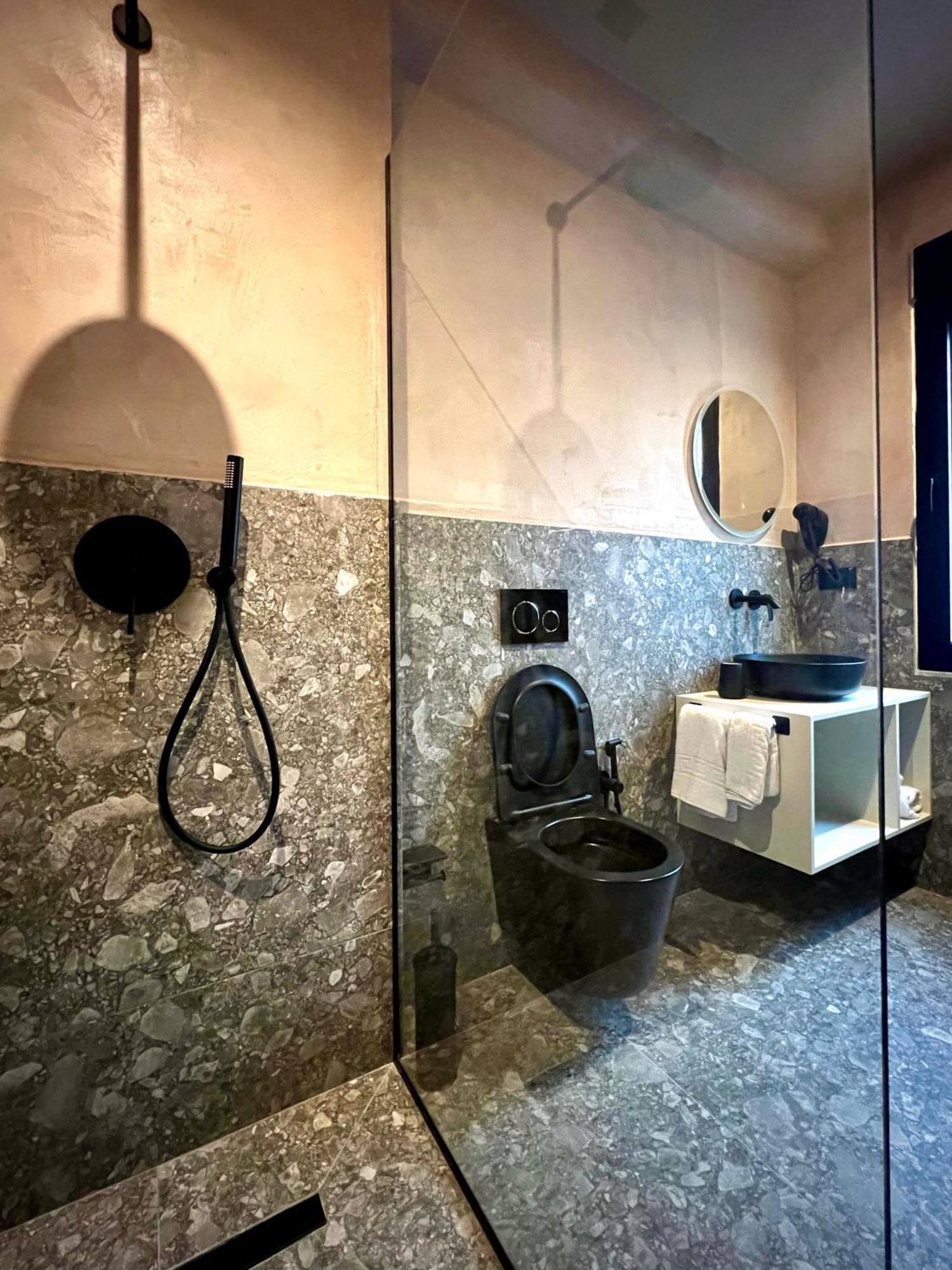 Rex Hotel Boutique Τίρανα Εξωτερικό φωτογραφία